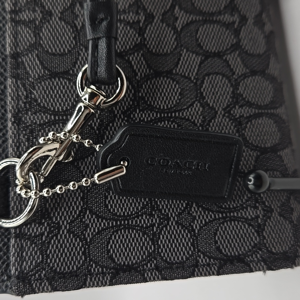 EUC Coach Triple Crossbody Elegant Black Women's Bag - Picture 3 of 6